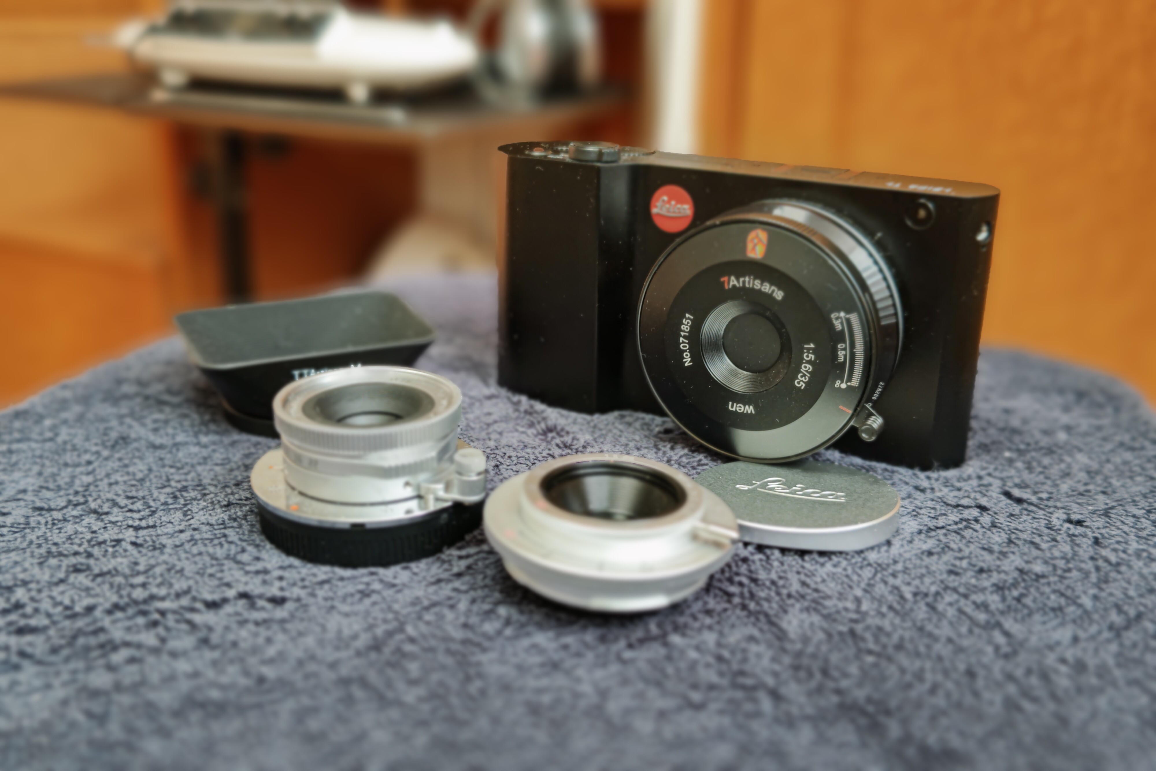Leica TL + 中華製単焦点パンケーキレンズ：Leitz Phone 1 アウトカメラで撮影